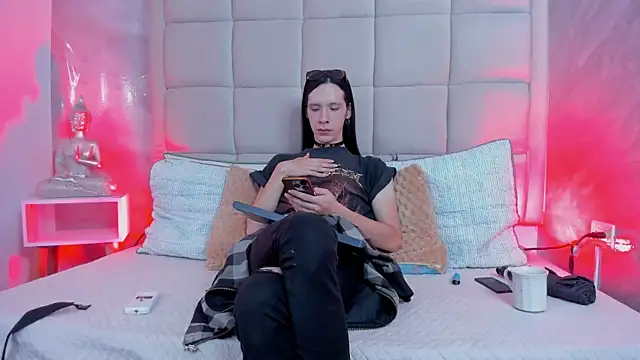 Hecatee 77 online show from 11-20-25, 07:58