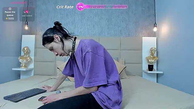 Hecatee 77 online show from 04-11-26, 07:06