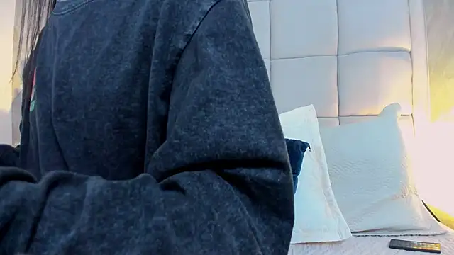 Hecatee 77 online show from 11-10-25, 07:41