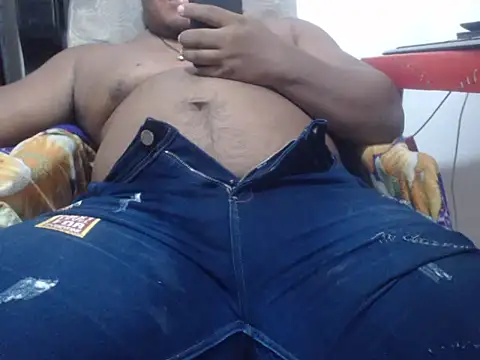 PONSE LATINO online show from 02-17-26, 04:37