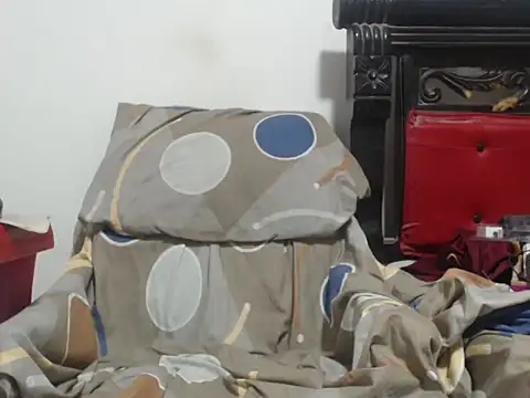 PONSE LATINO online show from 10-30-25, 02:36