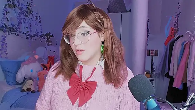 Snapshot of NaruBolita chatting on 02-24-25, 01:10 NaruBolita online show from 02-24-25, 01:10