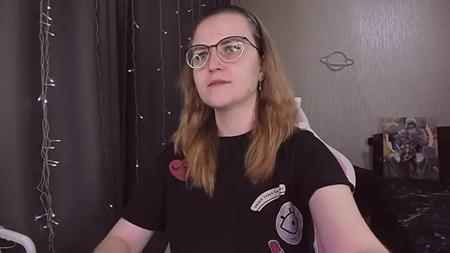 MissBrightShine online show from 12-18-25, 11:25