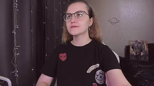 MissBrightShine online show from 12-14-25, 10:43