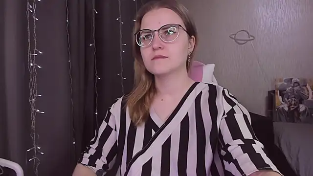 MissBrightShine online show from 11-08-25, 11:58