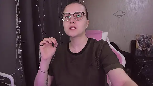 MissBrightShine online show from 10-22-25, 10:25