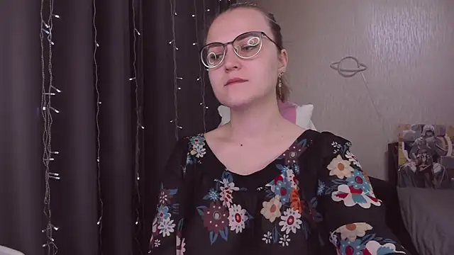 MissBrightShine online show from 11-11-25, 10:21