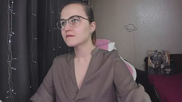 MissBrightShine online show from 02-10-26, 11:53