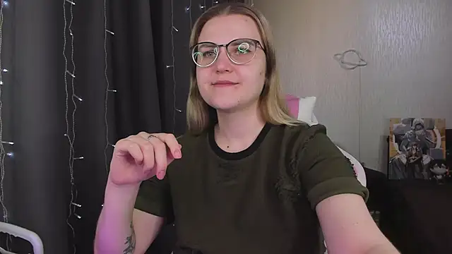 MissBrightShine online show from 03-28-26, 10:49