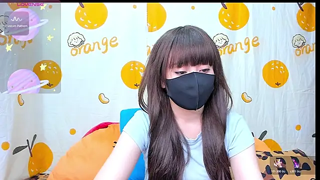 alonelove   online show from 10-24-25, 02:32