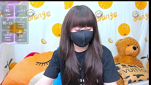 alonelove   online show from 10-26-25, 02:23