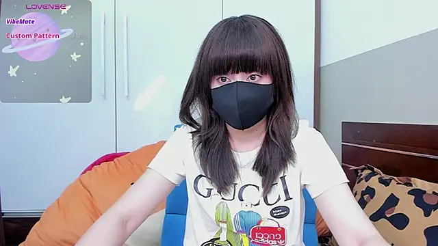 alonelove   online show from 09-22-25, 02:06