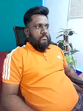 Rayansmith  online show from 04-11-26, 08:56