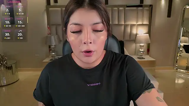 Snapshot of LisaMonroe_ chatting on 02-11-26, 08:31 LisaMonroe online show from 02-11-26, 08:31