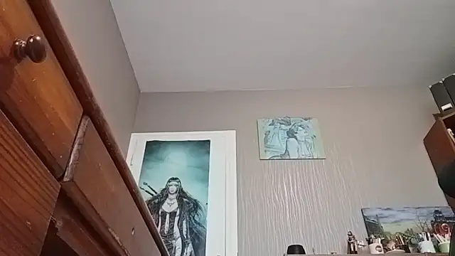 Mandra is a whore online show from 12-19-25, 10:06