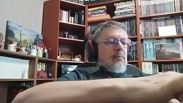 Mandra is a whore online show from 11-26-25, 08:47