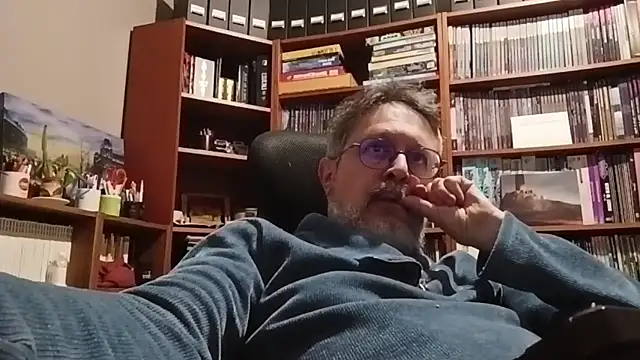 Mandra is a whore online show from 12-19-25, 10:23