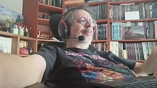 Mandra is a whore online show from 10-30-25, 09:40