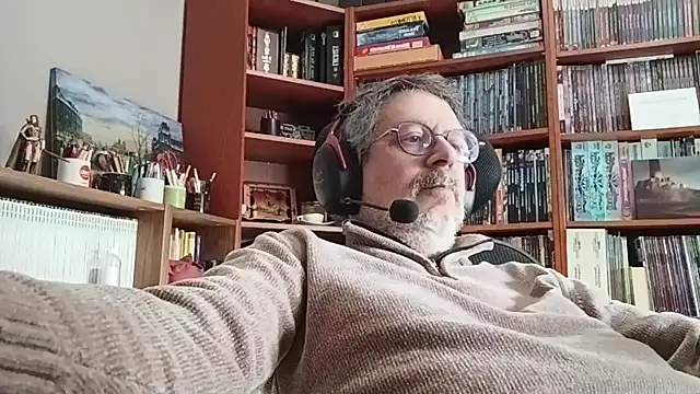 Mandra is a whore online show from 10-27-25, 09:43