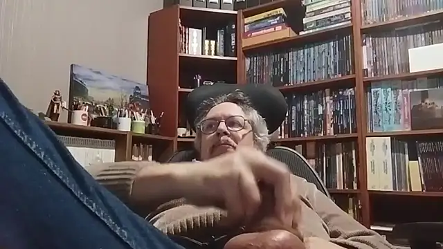 Mandra is a whore online show from 10-31-25, 11:00