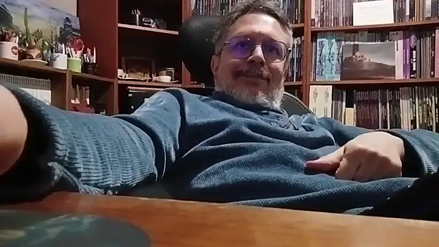 Mandra is a whore online show from 12-13-25, 08:04