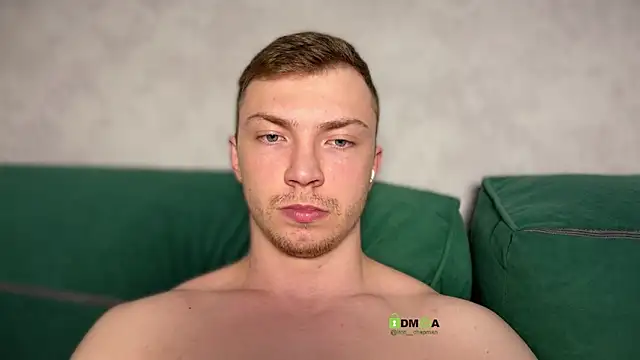 iron  chap online show from 04-12-26, 08:34