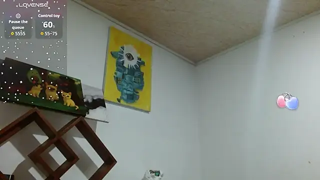 Snapshot of ZoeBakers_ chatting on 12-17-25, 04:50 ZoeBakers online show from 12-17-25, 04:50