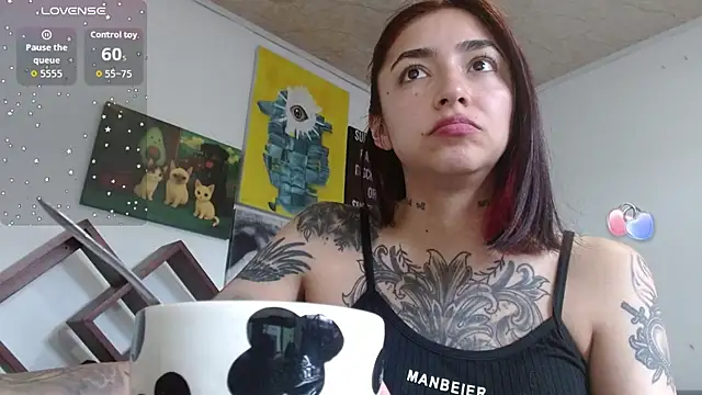 ZoeBakers  online show from 03-12-26, 05:50