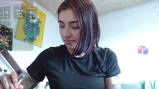 Snapshot of ZoeBakers_ chatting on 10-24-25, 09:25 ZoeBakers online show from 10-24-25, 09:25