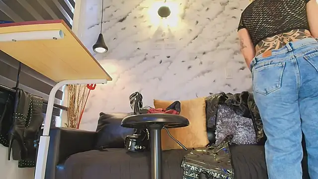 Sophie LittleS online show from 04-09-26, 12:22