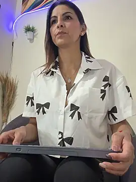 Snapshot of letiziia_sky1 chatting on 07-22-26, 01:07 letiziia sky1 online show from 07-22-26, 01:07