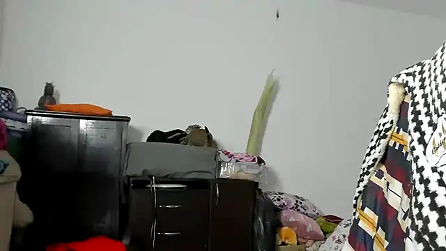 Snapshot of merlyna_goldens chatting on 07-04-26, 03:24 merlyna goldens online show from 07-04-26, 03:24