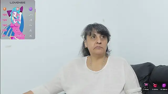 Snapshot of merlyna_goldens chatting on 02-04-26, 12:49 merlyna goldens online show from 02-04-26, 12:49