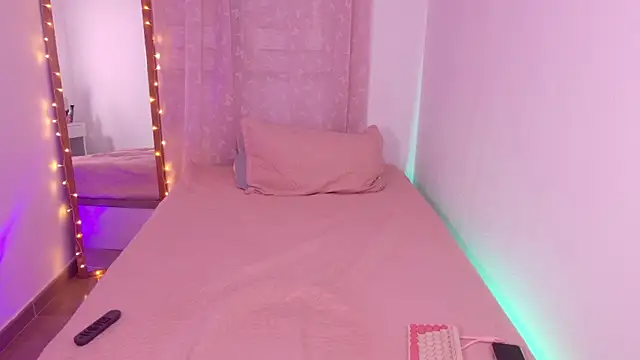 Snapshot of Mar_333 chatting on 02-24-26, 07:09 Mar 333 online show from 02-24-26, 07:09