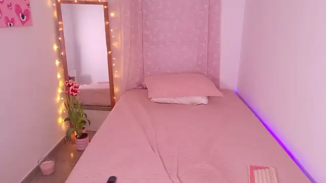 Snapshot of Mar_333 chatting on 01-17-26, 12:42 Mar 333 online show from 01-17-26, 12:42