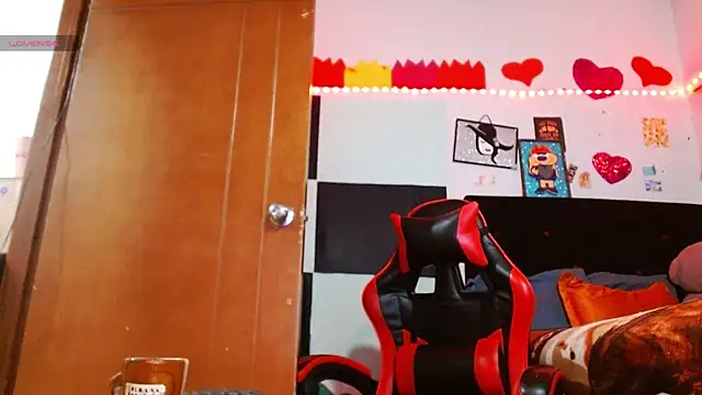 Saray extrovert  online show from 04-12-26, 03:32