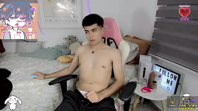 lucas cute online show from 11-14-25, 07:06