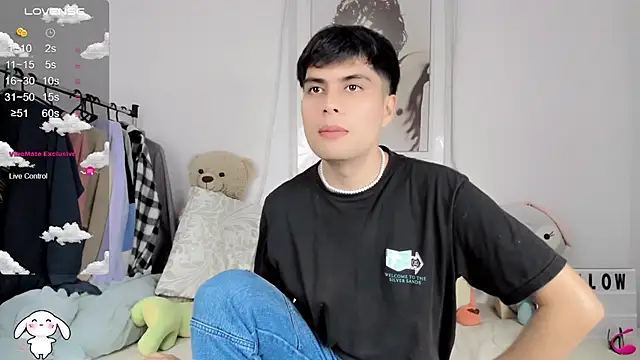 lucas cute online show from 02-20-25, 06:35