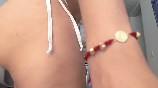 Snapshot of Anna_Joness chatting on 09-23-25, 05:42 Anna Joness online show from 09-23-25, 05:42