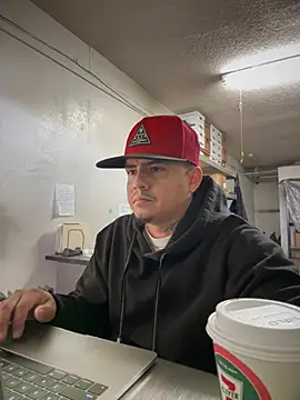 PeterGrandee online show from 12-18-24, 04:38