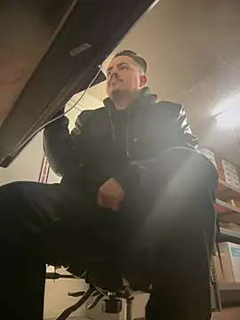 PeterGrandee online show from 02-13-25, 06:26