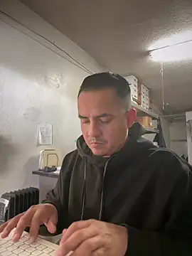 PeterGrandee online show from 12-26-24, 08:21