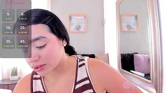 Snapshot of Paula_Desousa chatting on 05-27-26, 07:32 Paula Desousa online show from 05-27-26, 07:32