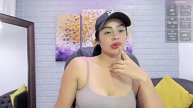 Paula Desousa online show from 11-08-25, 01:58