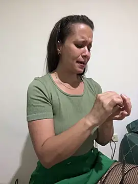 hotcookie28 online show from 04-11-26, 02:19