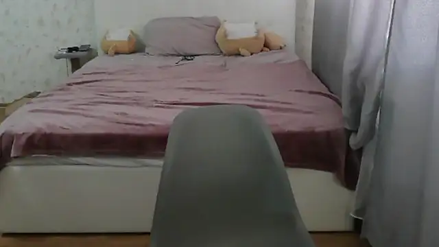 juliettkalen online show from 04-12-26, 05:22