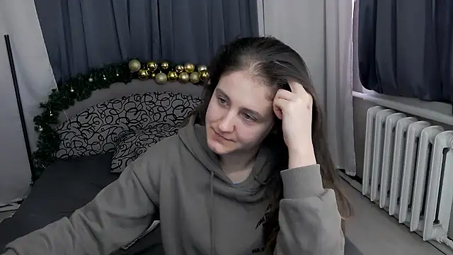 Holliy Cooper online show from 01-19-26, 09:13