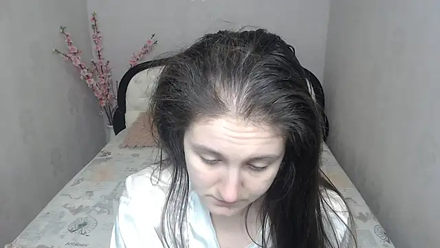 Holliy Cooper online show from 02-19-26, 09:39