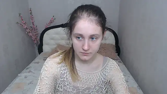 Holliy Cooper online show from 04-01-26, 08:37