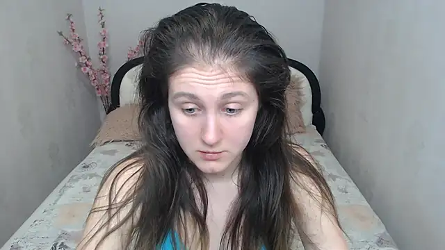 Holliy Cooper online show from 04-22-26, 07:59